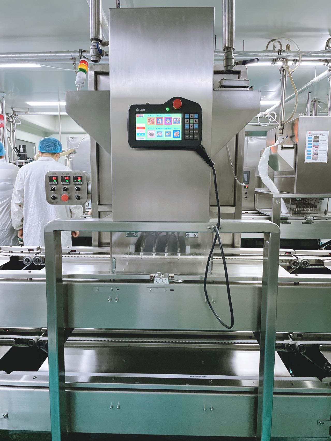 One Shot more fillings chocolate line & TRAYING