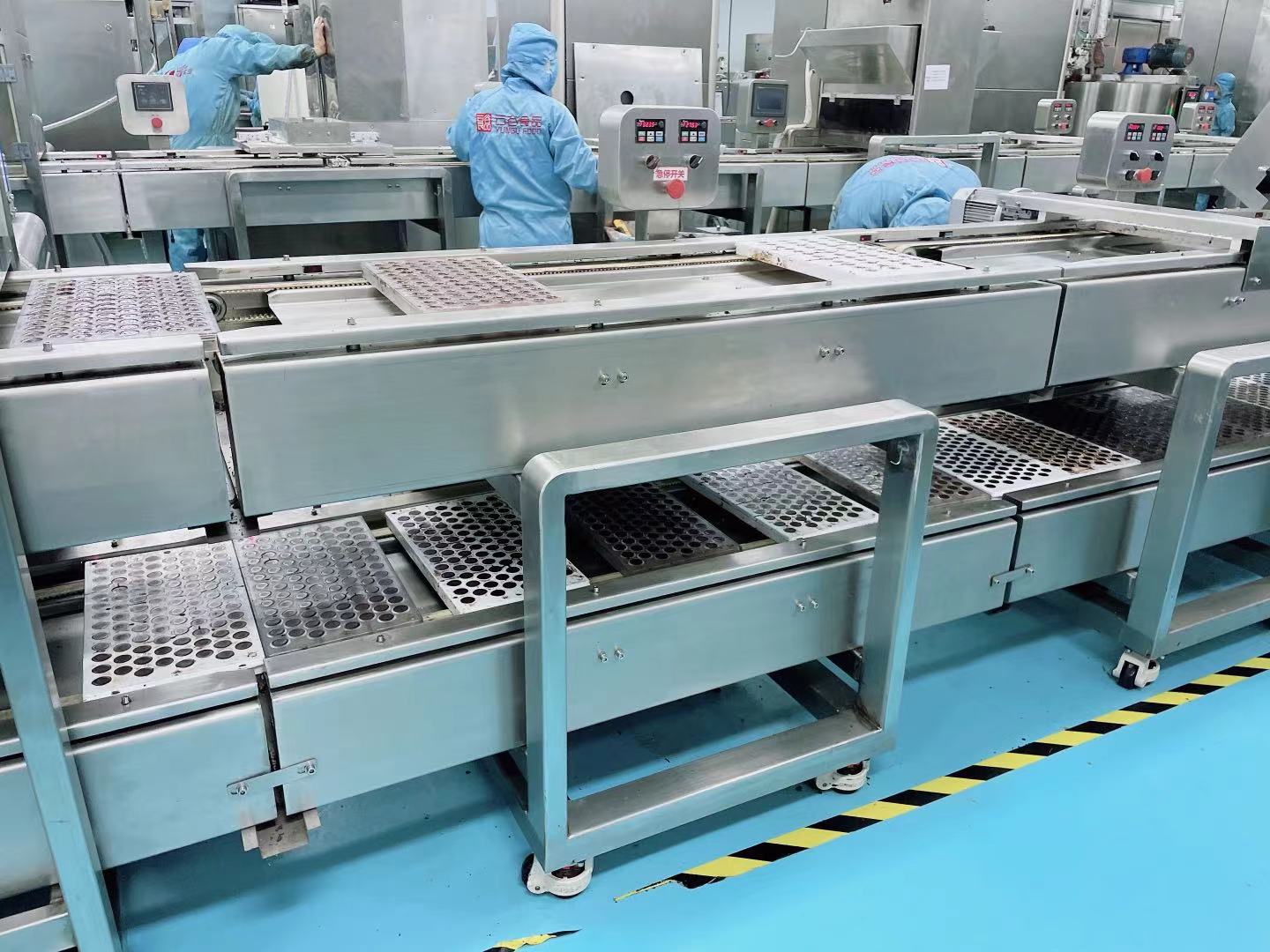 WAFER & other fillings chocolate shell molding line