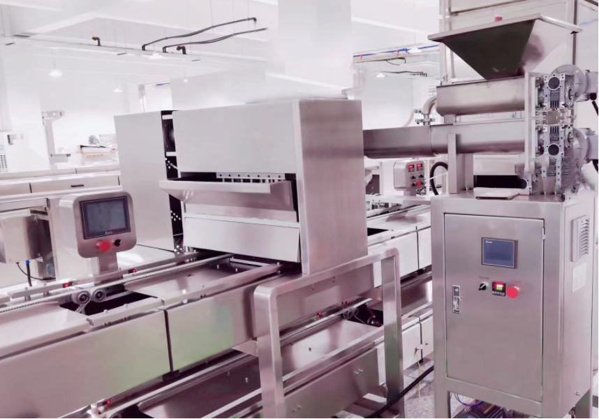 FILLING & Biscuit chocolate shell molding line