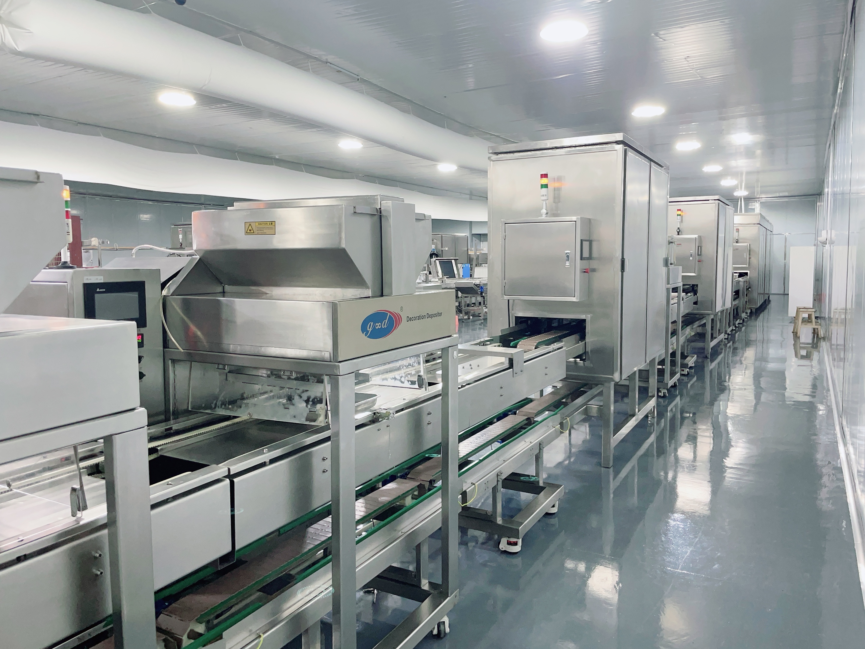 一勺更多的馅料巧克力线 & 加工