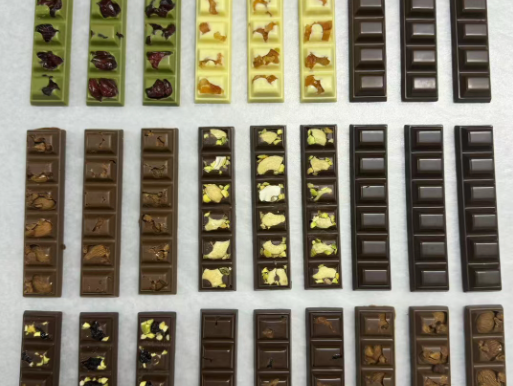 MIXTURE FILLING chocolate shell molding line