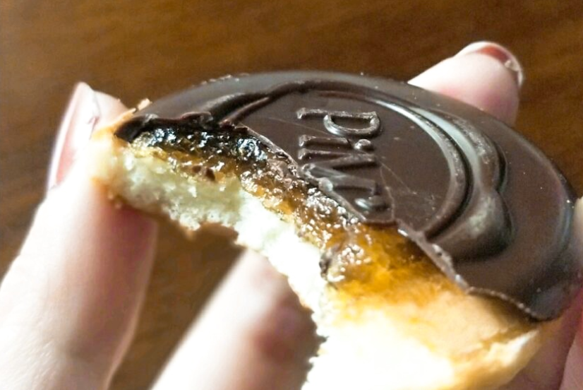 FILLING & Biscuit chocolate shell molding line