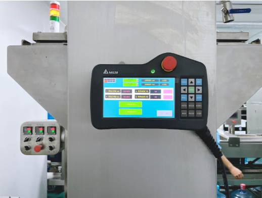 FILLING & Biscuit chocolate shell molding line