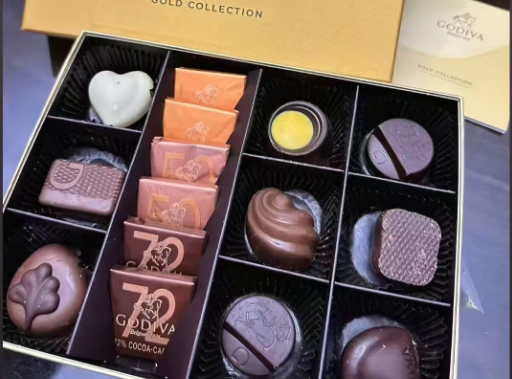 FILLING & Biscuit chocolate shell molding line