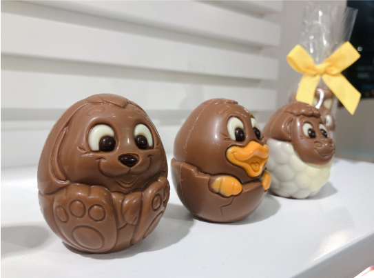 4.Decoration hollow chocolate line (Toy Inside)