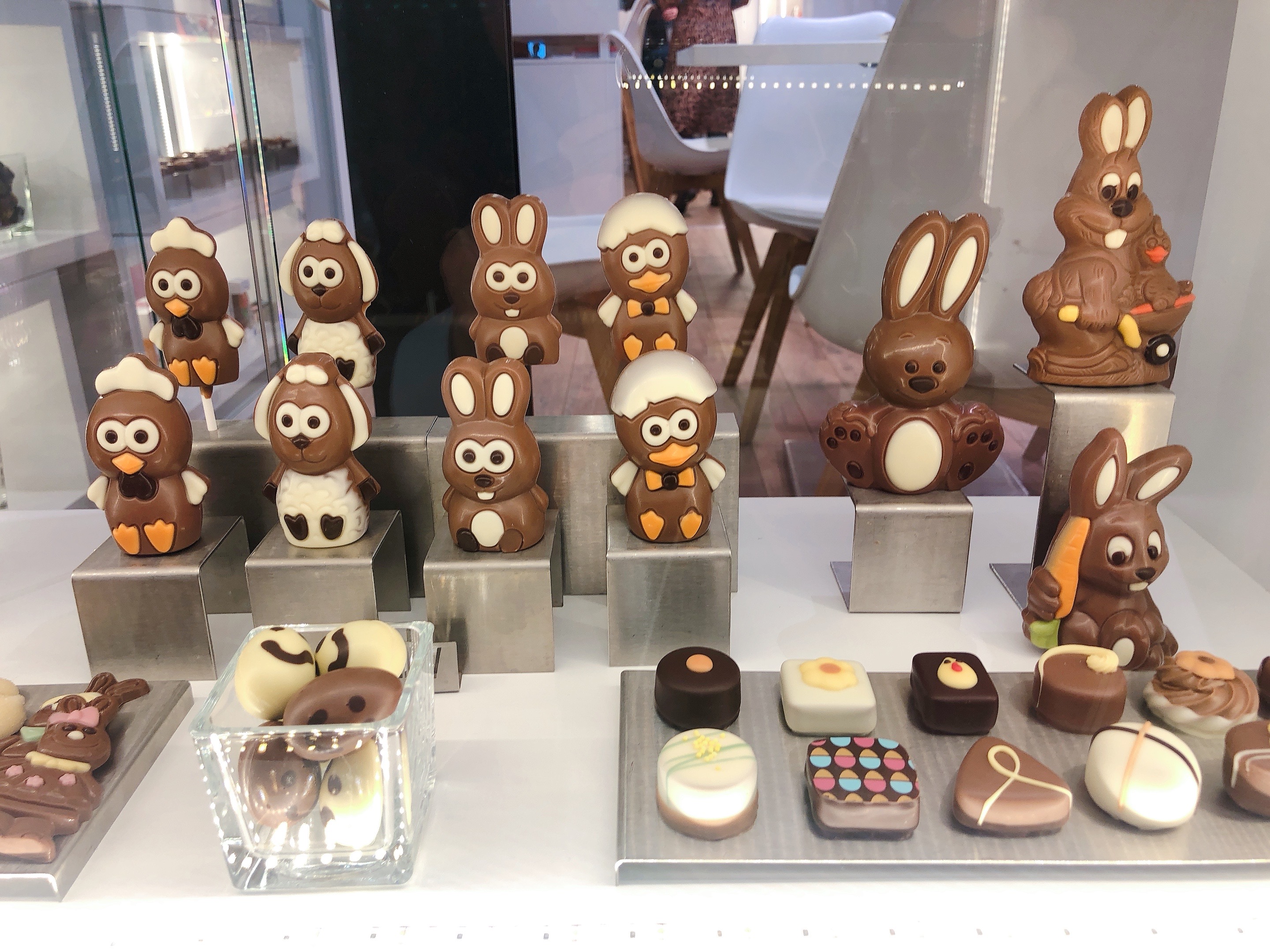 One Shot more fillings chocolate line &; TRAYING