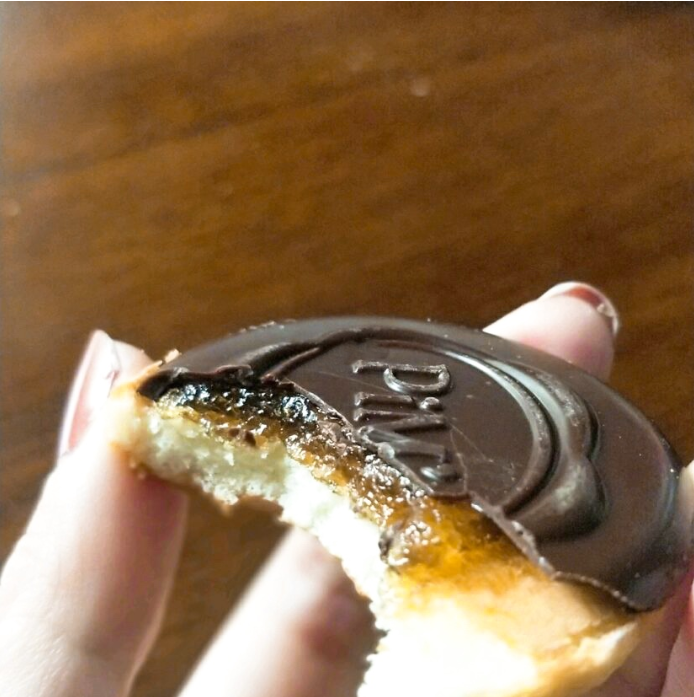 FILLING & Biscuit chocolate shell molding line