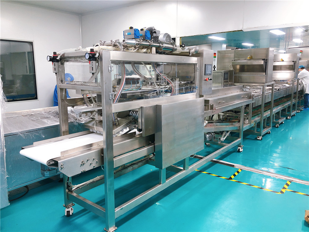 FILLING & Biscuit chocolate shell molding line