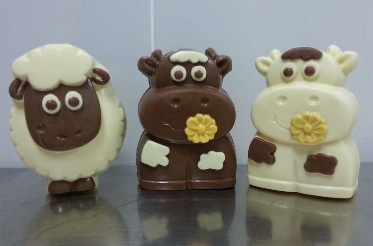 4.Decoration hollow chocolate line (Toy Inside)