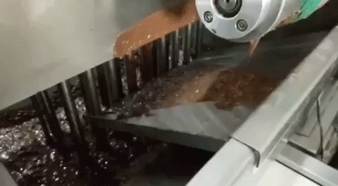 MIXTURE FILLING chocolate shell molding line